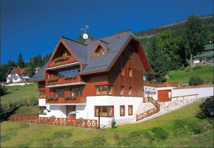 Špindlerŭv Mlýn Pension Kubu Apartment 4 Samostatny Byt S Kuchyni מראה חיצוני תמונה